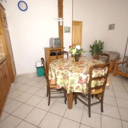 Cozy Holiday In Prats-de-carlux With A Garden